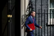 Wes Streeting Resigns, Accuses Starmer of 'Vacuum' Over 'Vision'