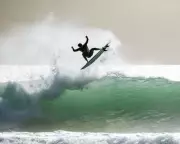 Yago Dora Stuns WSL with Perfect 10 Aerial at New Zealand Pro