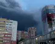 Zelenskyy Vows Retribution After Deadly Russian Strikes on Kyiv