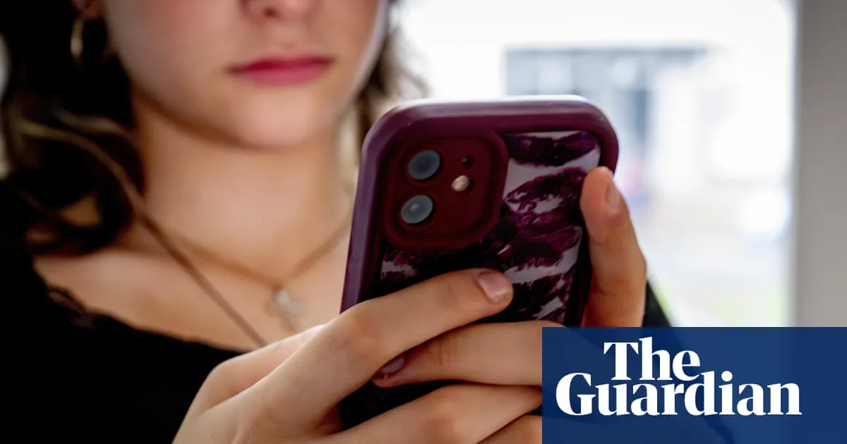1 in 10 UK children blackmailed online, study finds