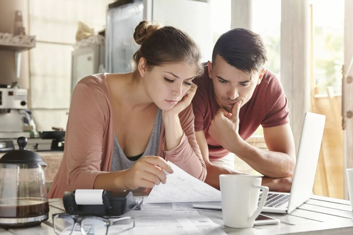 One in Five Britons Would End Relationship Over Salary Gap