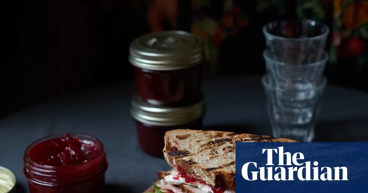 Creative Ways to Use Leftover Chutney Before Christmas