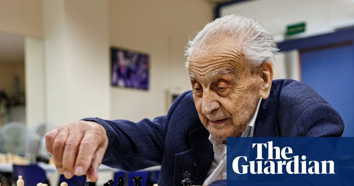 104-Year-Old Chess Master Recognised as World's Oldest Player