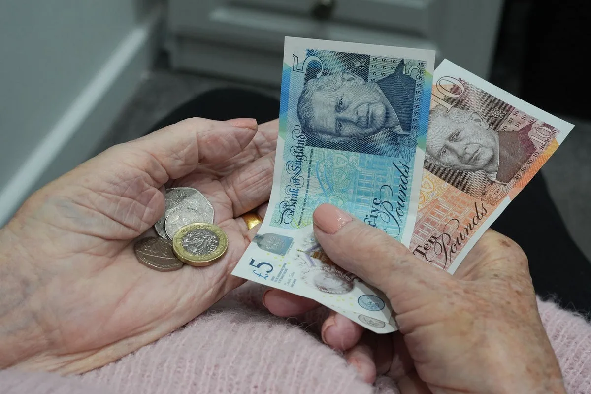 12.2m UK Adults at Risk of Pension Poverty, Report Warns