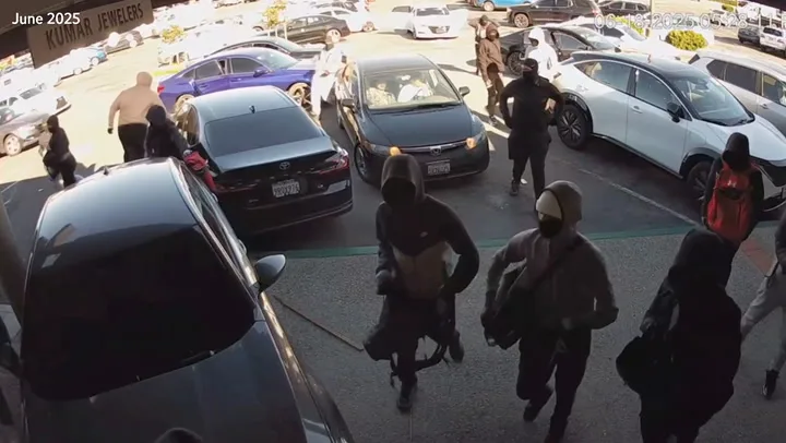 70-Second Mob Raid Nets £1.3m in California Jewellery Heist