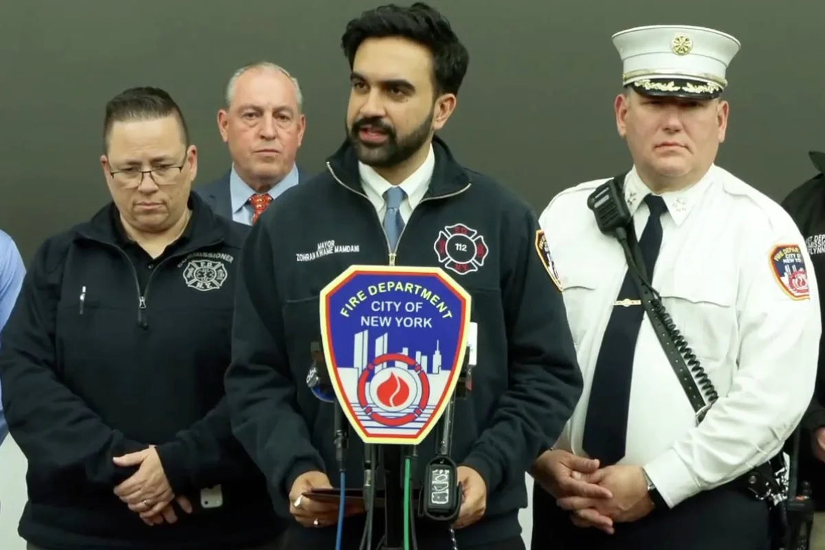 One Dead and Dozens Injured in Staten Island Shipyard Explosion and Fire