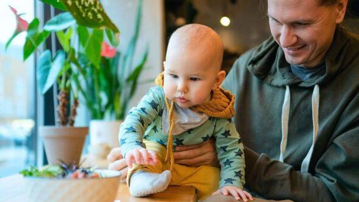 Top 10 Vintage Baby Names from 1914 Still Popular in UK Today