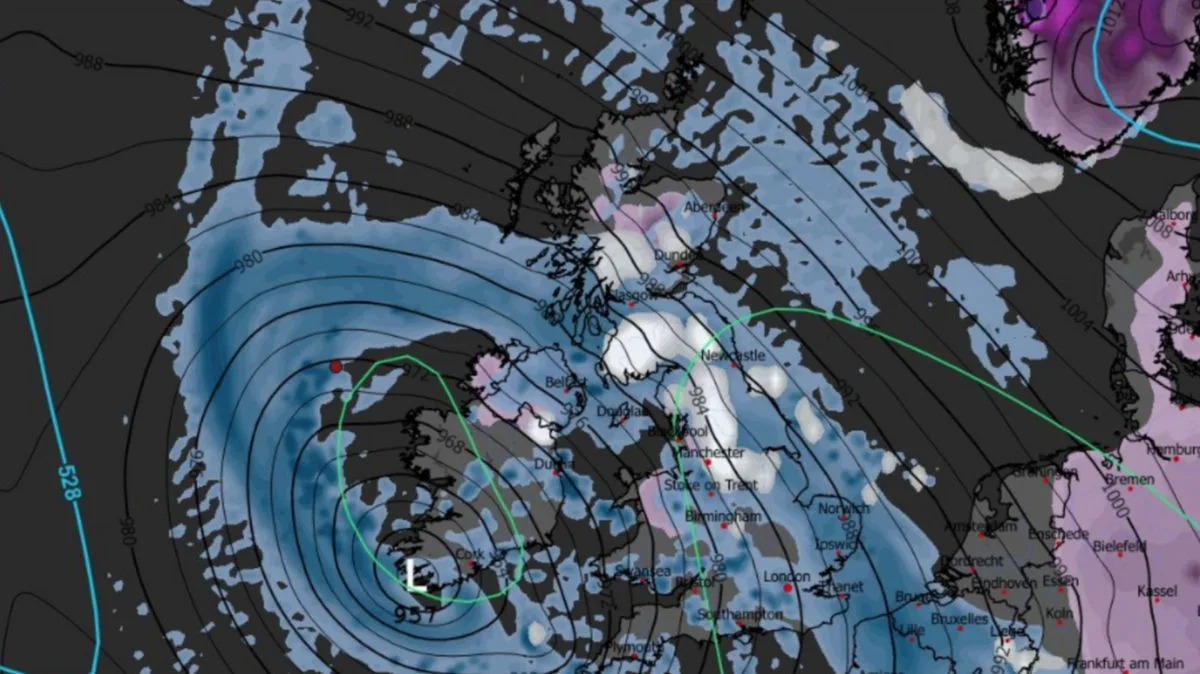 247-Mile Snow Wall to Hit UK Within Hours as Maps Turn White