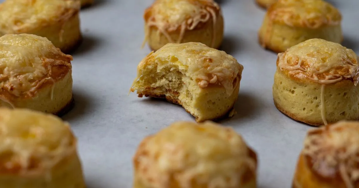 Three-Ingredient Cheese Scones Ready in 18 Minutes