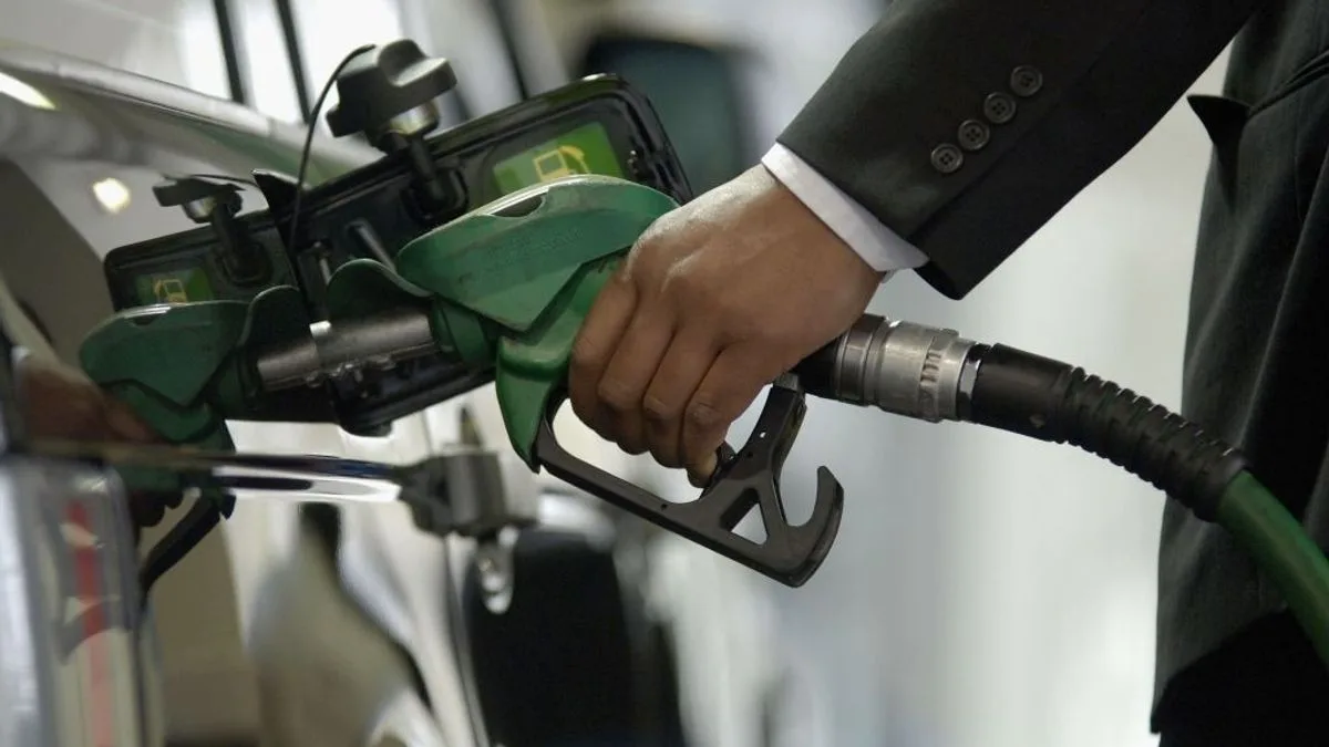 700,000 UK Drivers Warned Their Cars Are Not Compatible with New E10 Petrol