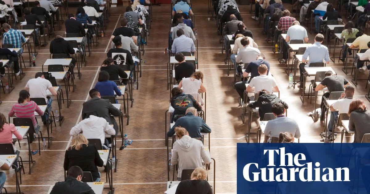 Smartglasses and Earpieces May Fuel Exam Cheating, Warns Ofqual