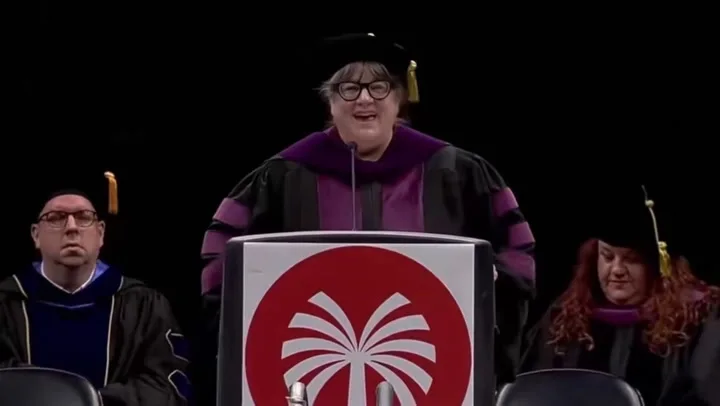 AI Bot Skips Names, Sparks Chaos at College Graduation
