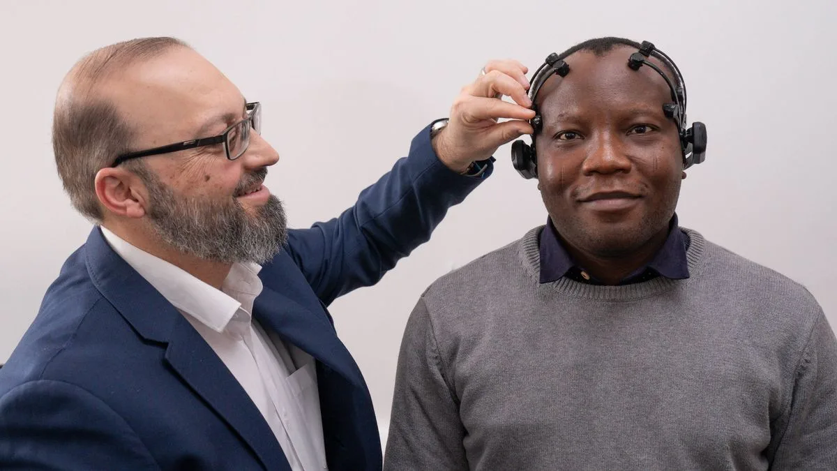 Scottish Researchers Develop AI Headset That Predicts Epileptic Seizures with 95% Accuracy