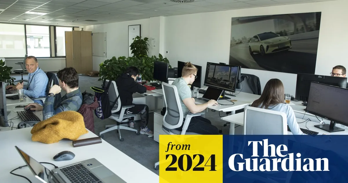 AI Could Replace Nearly 8 Million UK Jobs by 2030, Report Warns
