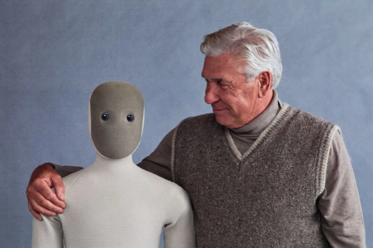 First Robot Housekeeper NEO Available for Pre-Order in US at $20,000