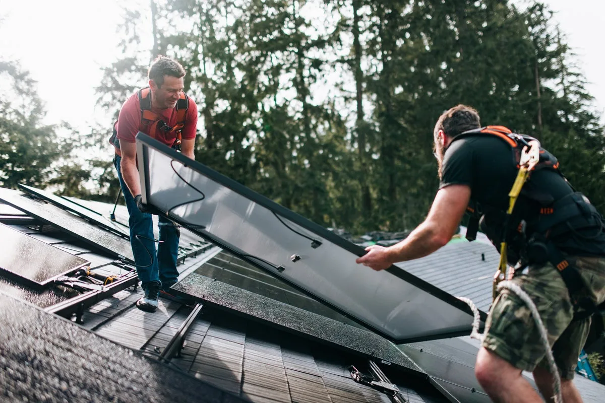 Aiko Neostar Solar Panels: Compact Power for Small UK Roofs