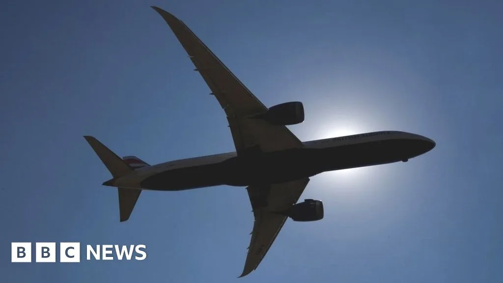 Airlines to Cancel Hundreds of UK Summer Flights in Bid to Ease Disruption