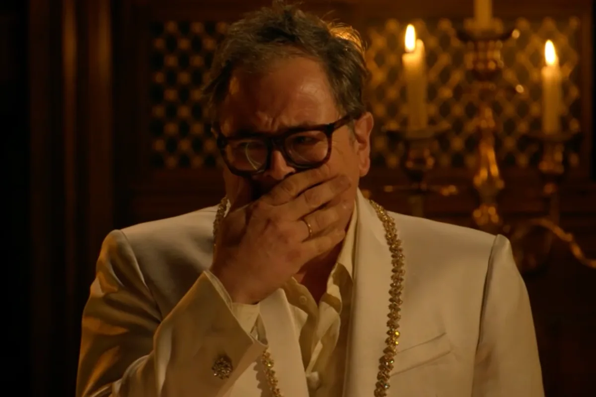 Alan Carr Accidentally Reveals Celebrity Traitors Win Hours After Filming