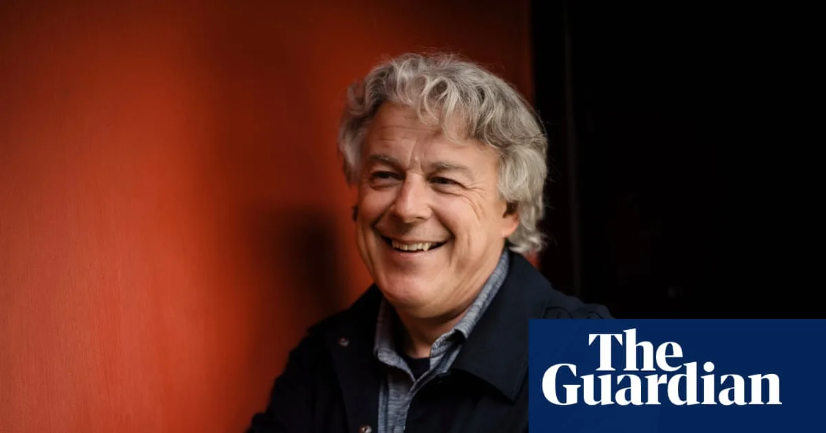 Alan Davies Opens Up About Childhood Abuse, Cancer Scare, and Comedy Career