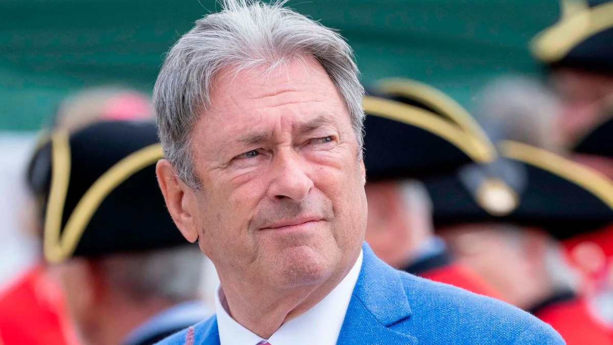 Alan Titchmarsh Shares Simple Tips for a Bird-Friendly Garden