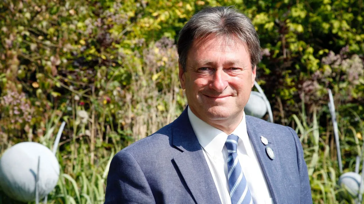 Alan Titchmarsh: Which Plants to Water or Sacrifice in Heatwave