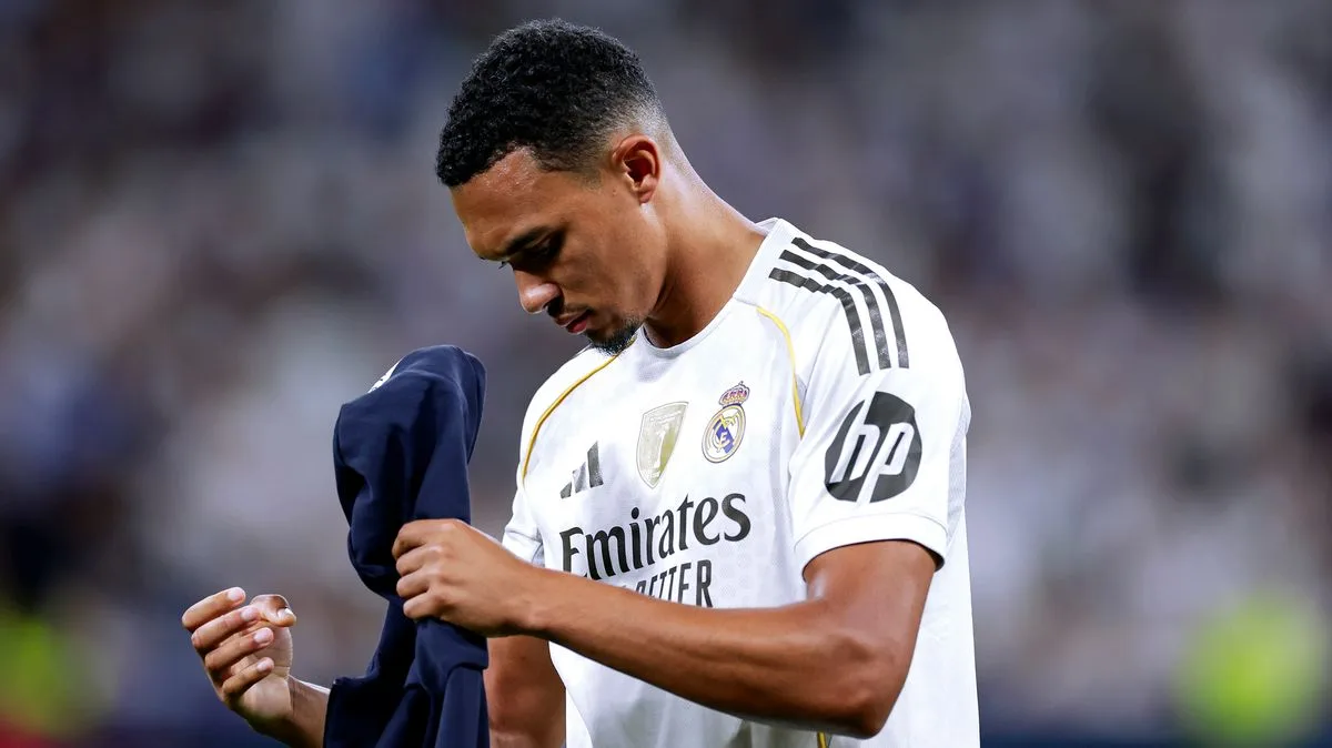 Trent Alexander-Arnold Suffers Thigh Injury on Real Madrid Debut