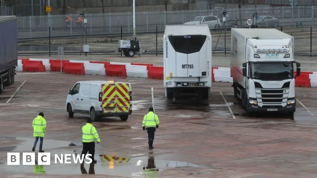 Amazon to Remove Some Products for Sale to Northern Ireland Due to Brexit Border Checks