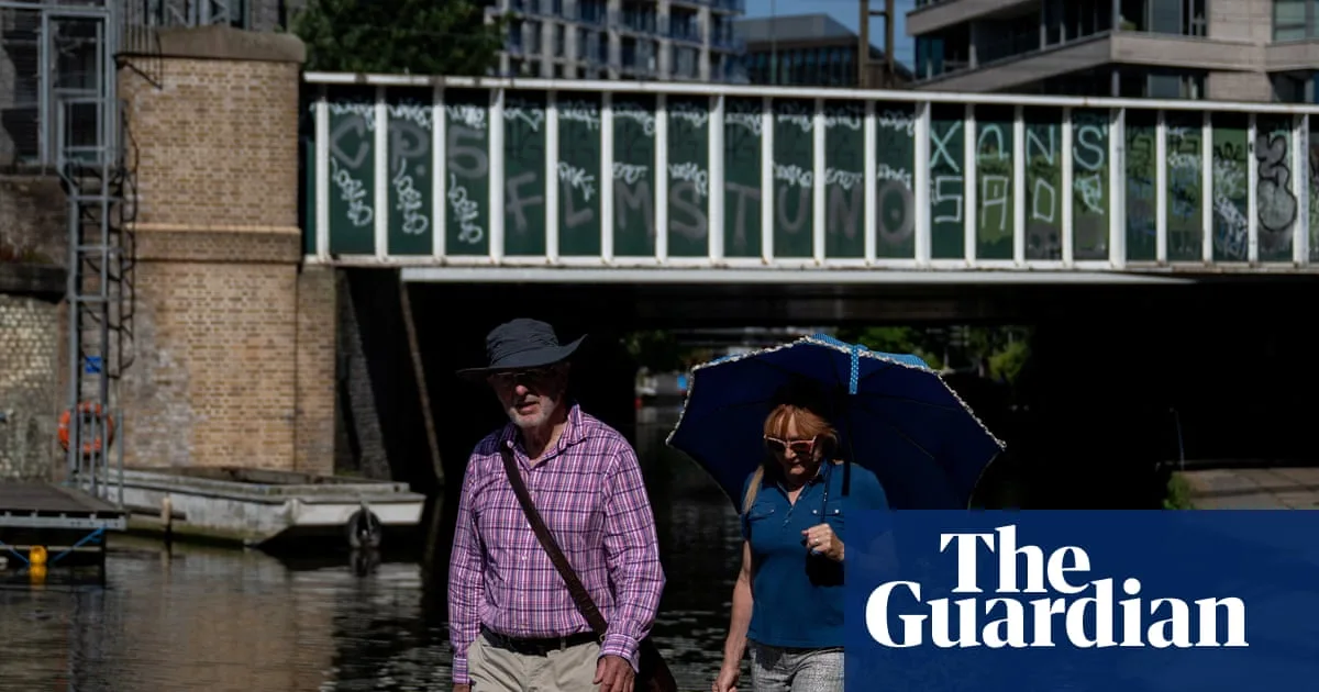 Amber Heat Alert Issued For Parts Of UK This Bank Holiday