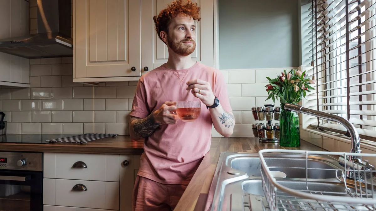 American Living in UK Debunks Five Common US Myths About Britain