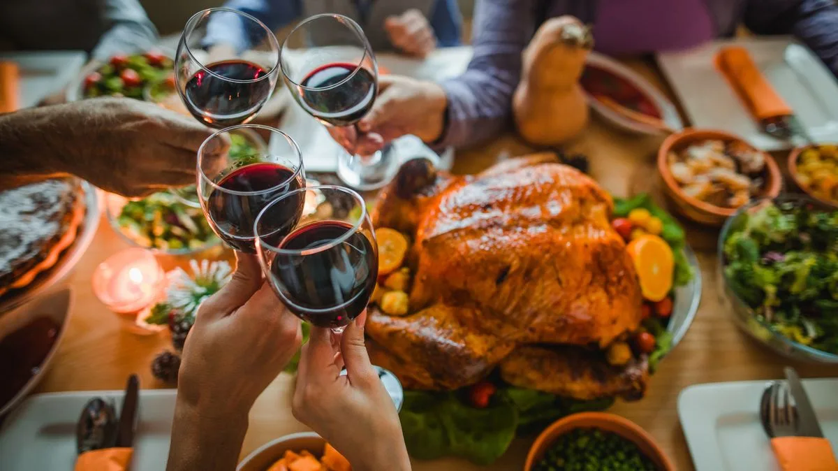 Americans Try British Sunday Roast: Love It or Hate It