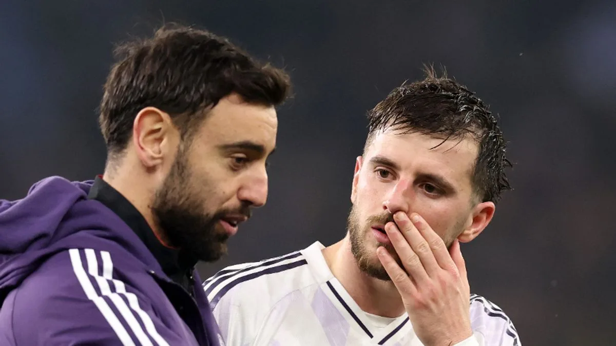 Amorim Hints At Bruno Fernandes Return For Man Utd