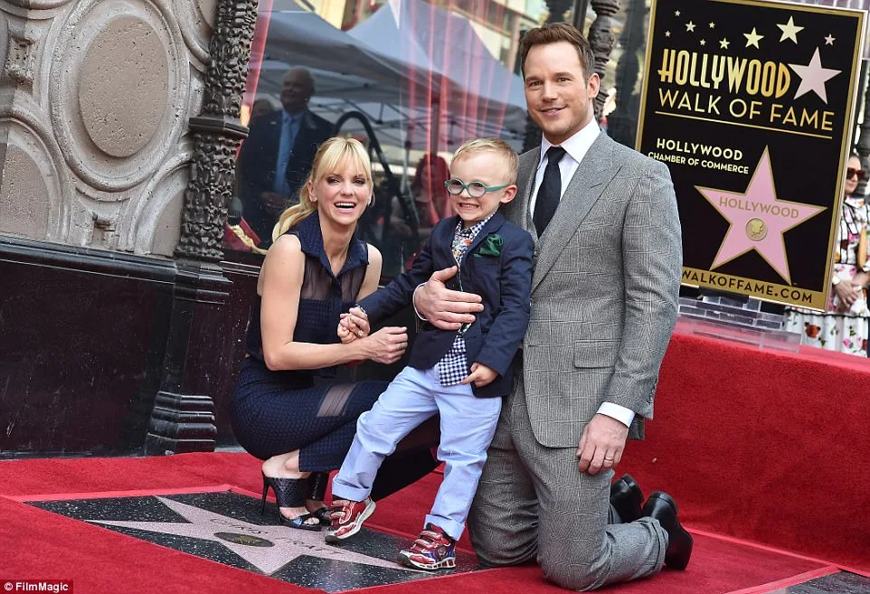 Anna Faris Spends Day Out With Son Jack and New Boyfriend
