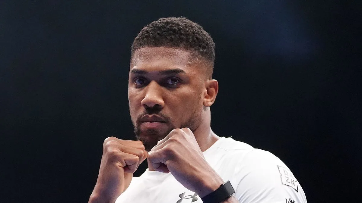 Anthony Joshua Attends London Funerals After Nigeria Crash
