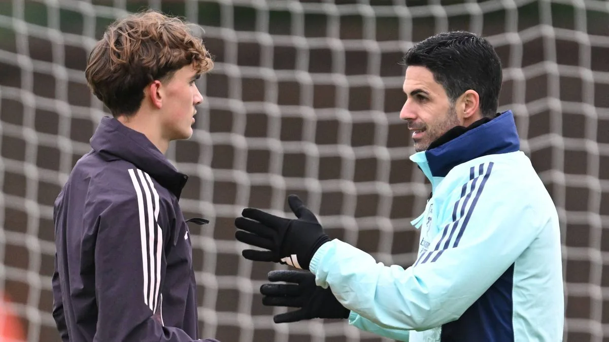 Arteta Learns from Wenger's Mistakes with Arsenal Teen Dowman