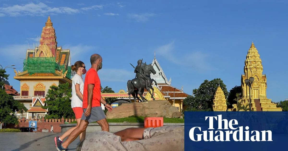 Societal Collapse 'Most Likely' Without End to Inequality, Study Warns