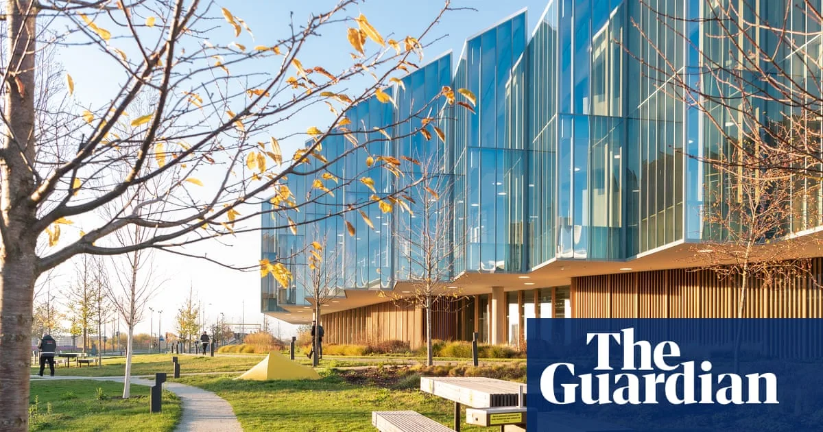 AstraZeneca pauses £200m Cambridge research investment