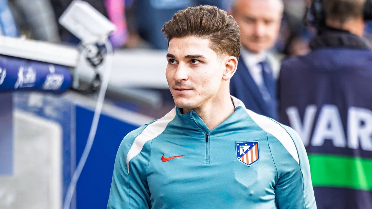 Atletico Madrid Warn Arsenal: Julian Alvarez Not for Sale