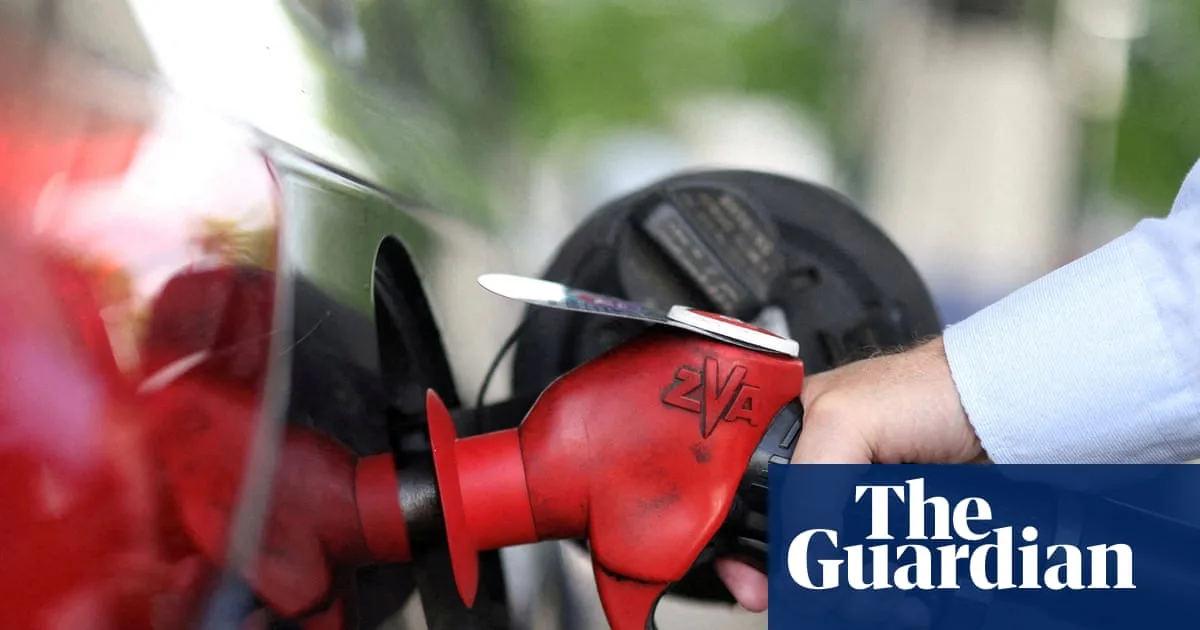 Australia's Fuel Prices Drop Below Pre-Conflict Levels Amid Supply Surprises