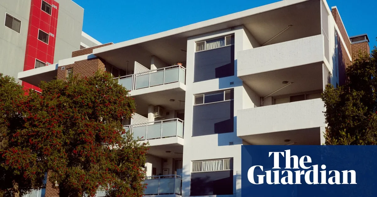 Australian Households Face £2,000 Annual Cost Surge