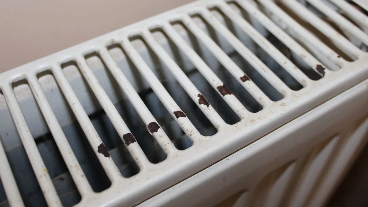 Banish Bathroom Radiator Rust Instantly With Simple Spray