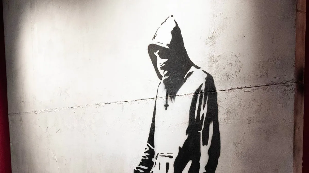 Banksy's Secret $100 Las Vegas Wedding Exposed