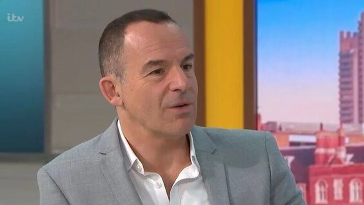 Martin Lewis Urges Bank Switches for Up to £400 Before Christmas
