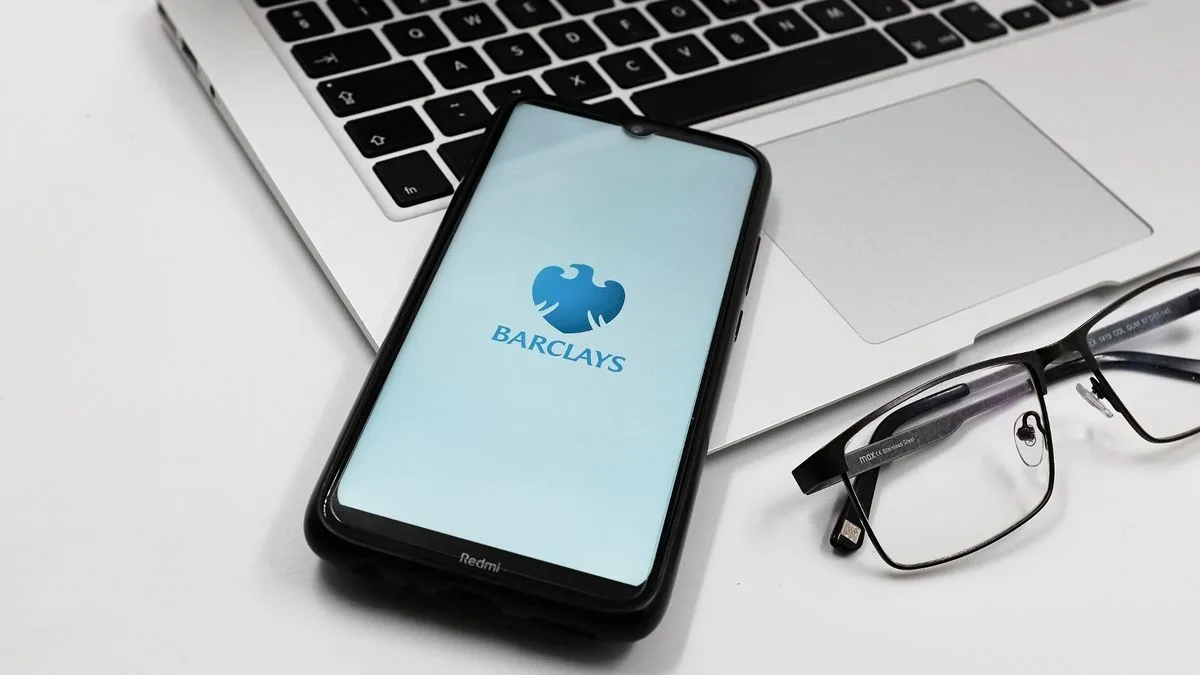 Barclays Warns UK Customers of Malware Scams Targeting Mobile Devices