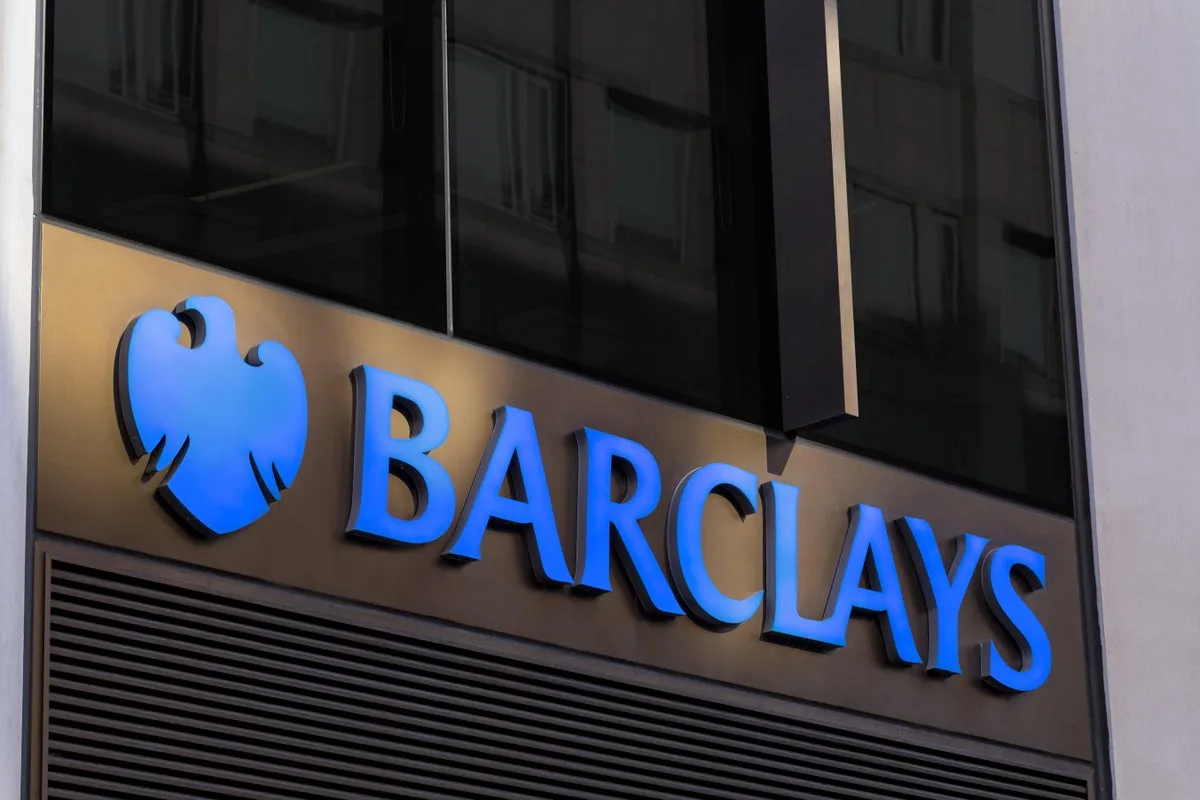 Barclays scraps monthly fee for self-directed investors