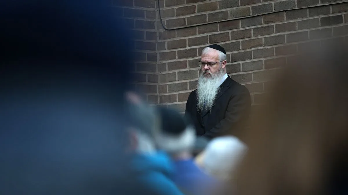 Rabbi Pays Tribute to Victims of Manchester Synagogue Attack