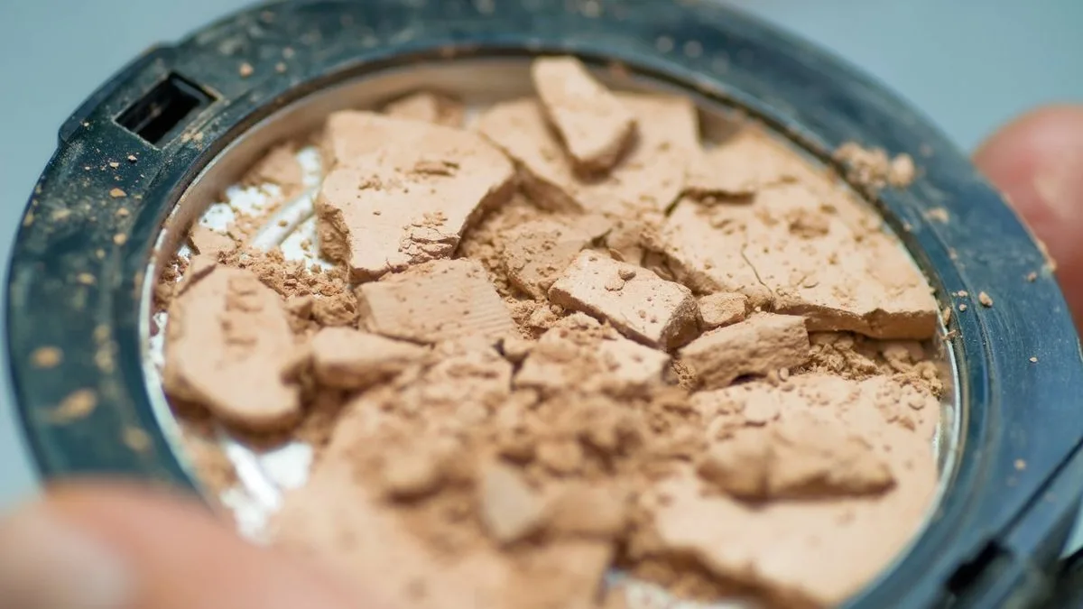 Beauty Expert Shares 'Ultimate' Hack for Fixing Broken Makeup Overnight