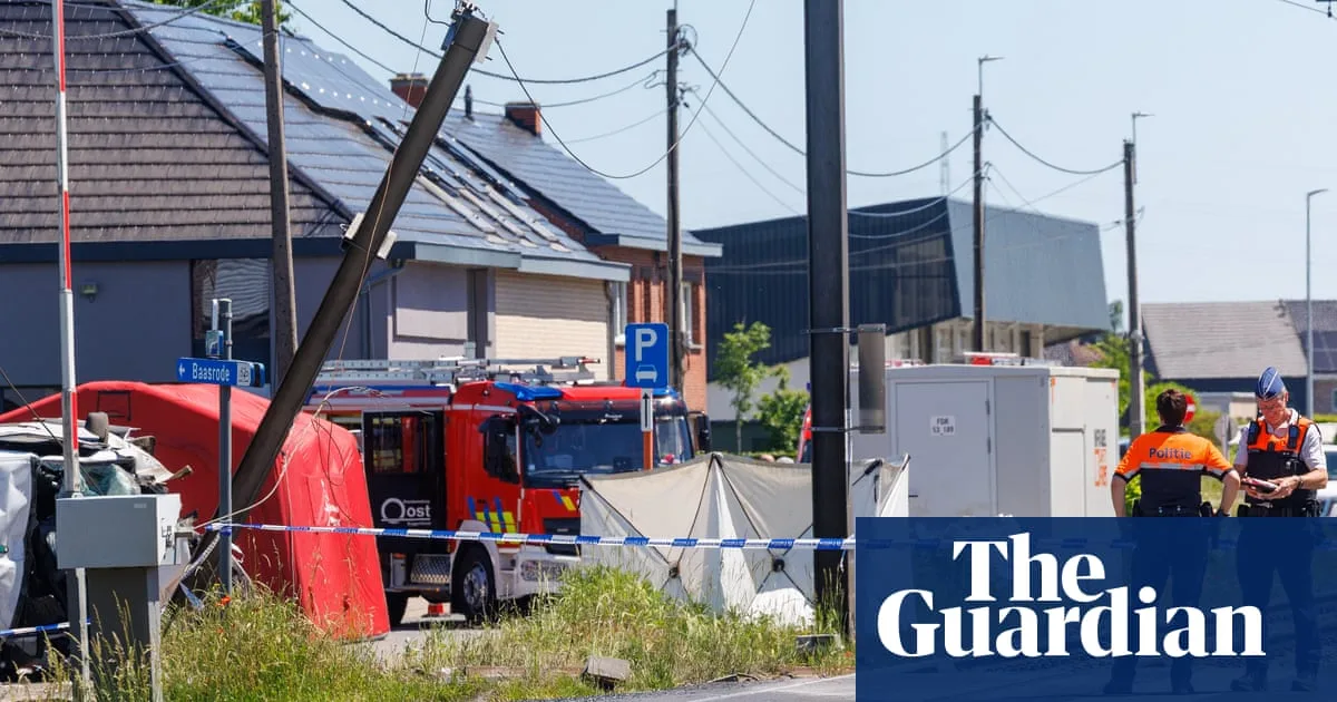 Four dead in Belgium after train hits school minibus at level crossing
