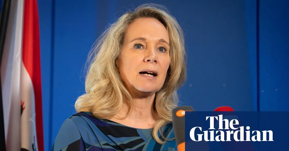Berlin Culture Minister Quits Over Fund Irregularities