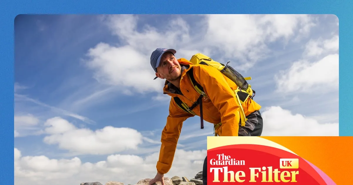 Best Men's Walking Boots for UK Hiking: Tried and Tested