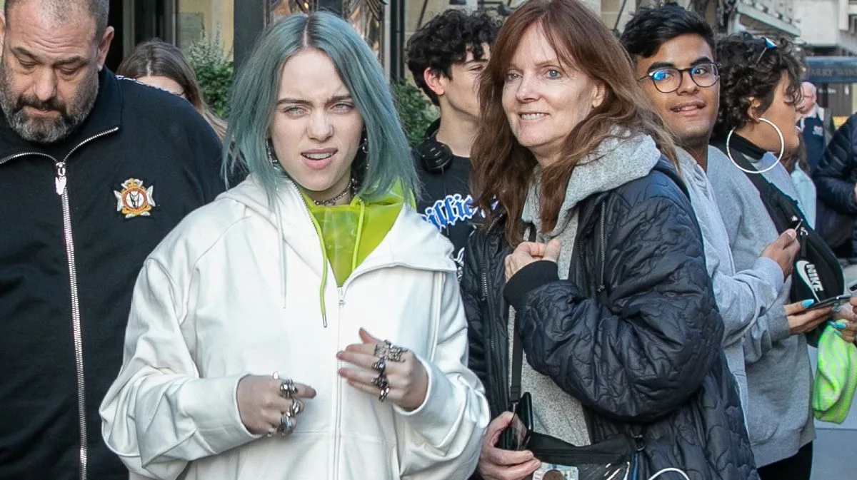 Billie Eilish's Mother Appears in Classic Friends Episode
